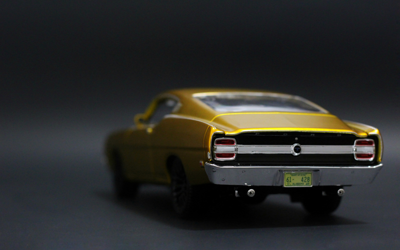 Illustration for article titled Car Week: Custom 1/18 Maisto Ford Torino Talladega Coyote